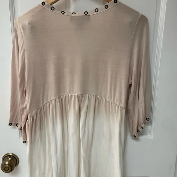 ROAM Beige and Cream Eyelet V-Neck Top - Picture 3 of 3